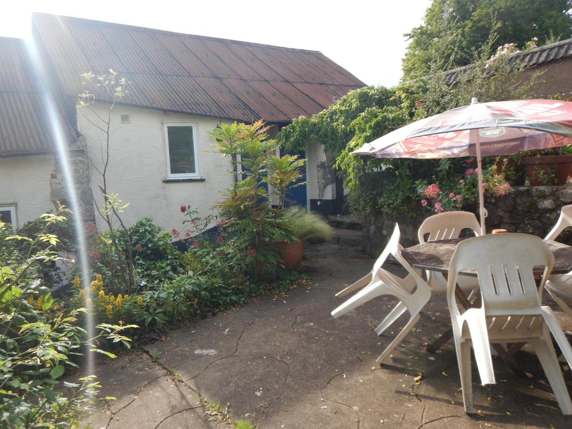 The Royal Oak Inn Dunsford 外观 照片